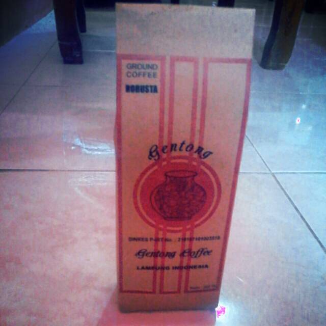 

Black Coffee Robusta " Cap Gentong