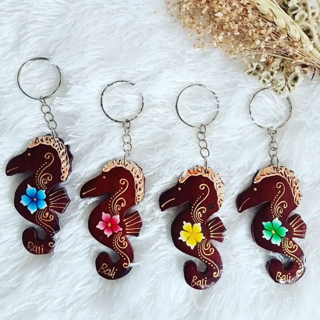 Gantungan Kunci Kayu / Ganci Bali / Souvenir Cinderamata Bali