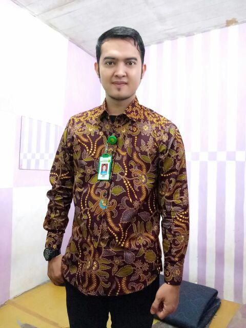Baju Batik Pria / Kemeja Batik Pria / Baju Slimfit Lengan Panjang / Distro Luigi Batani Biru