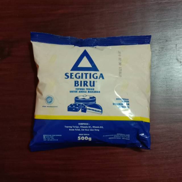 

tepung terigu segitiga biru 500gram