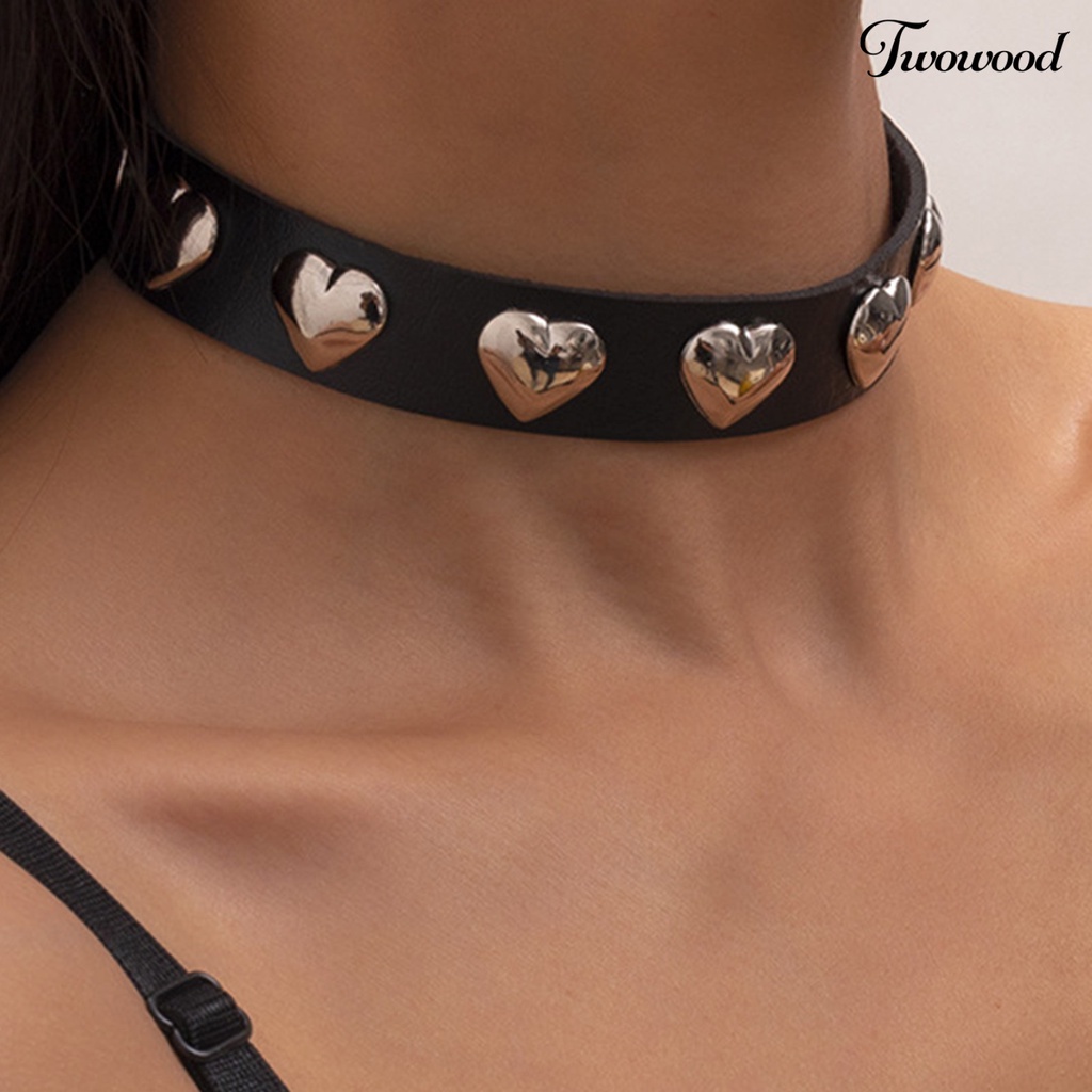 Kalung Choker Leher Bahan Kulit Imitasi Adjustable Desain Hati Gaya Gothic Untuk Wanita