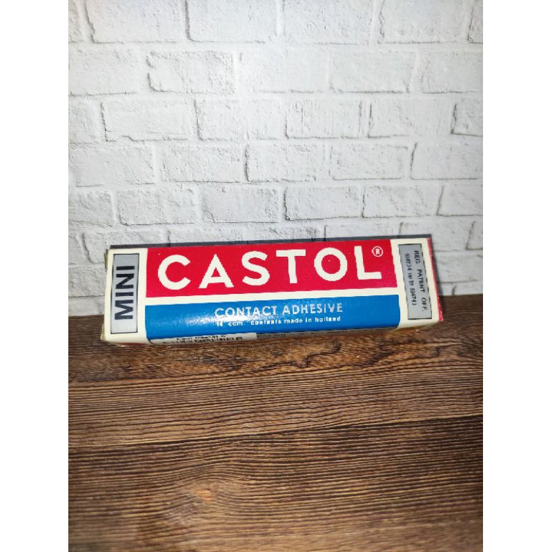 

Lem Castol