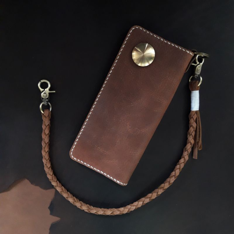 Dompet Kulit Crazyhorse Handmade Dihiasi Concho Solid Brass Dan Tali Anyam