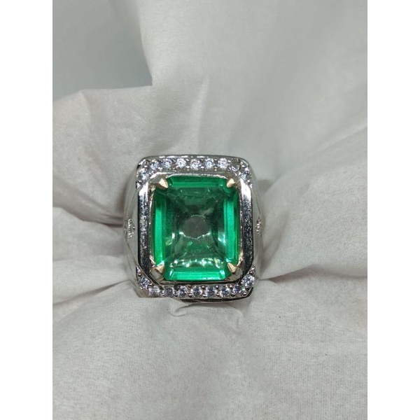 NATURAL GREEN TOPAZ