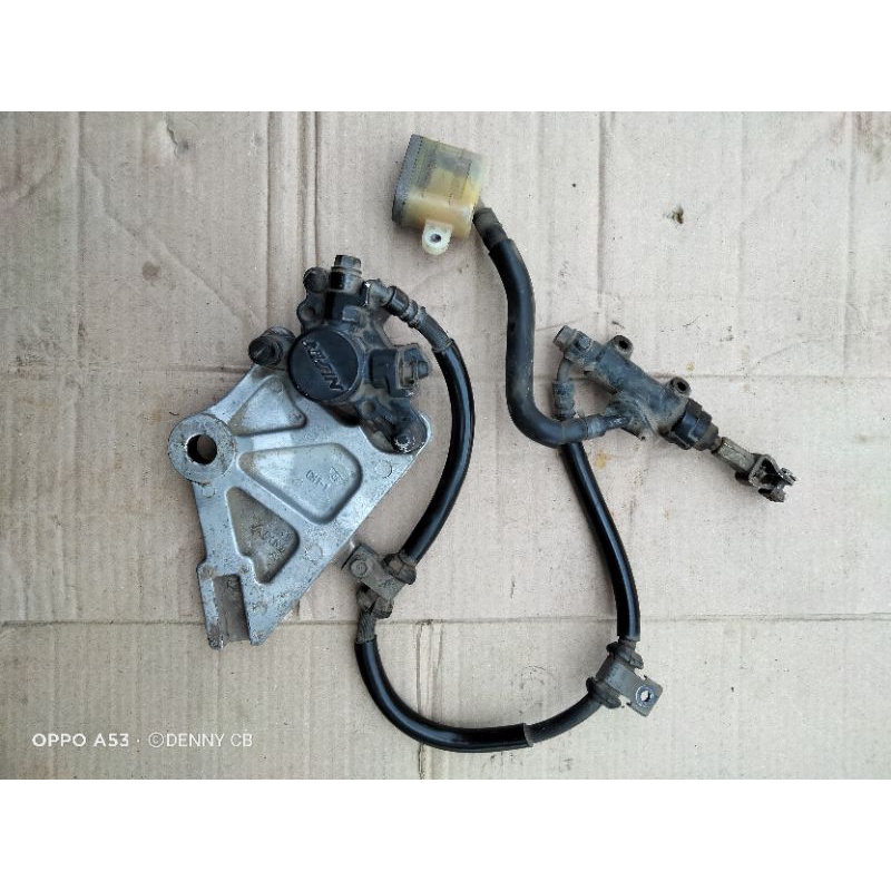 pengereman belakang Tiger Revo rem set Tiger revo