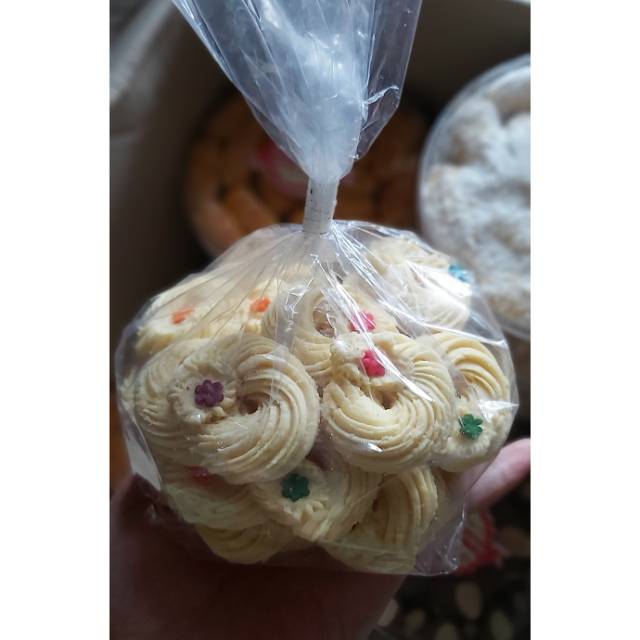 

Milk Cookies Premium / Kue Kering / Kue Lebaran Homemade Fresh