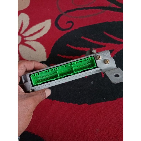 ecu mazda 323 familia