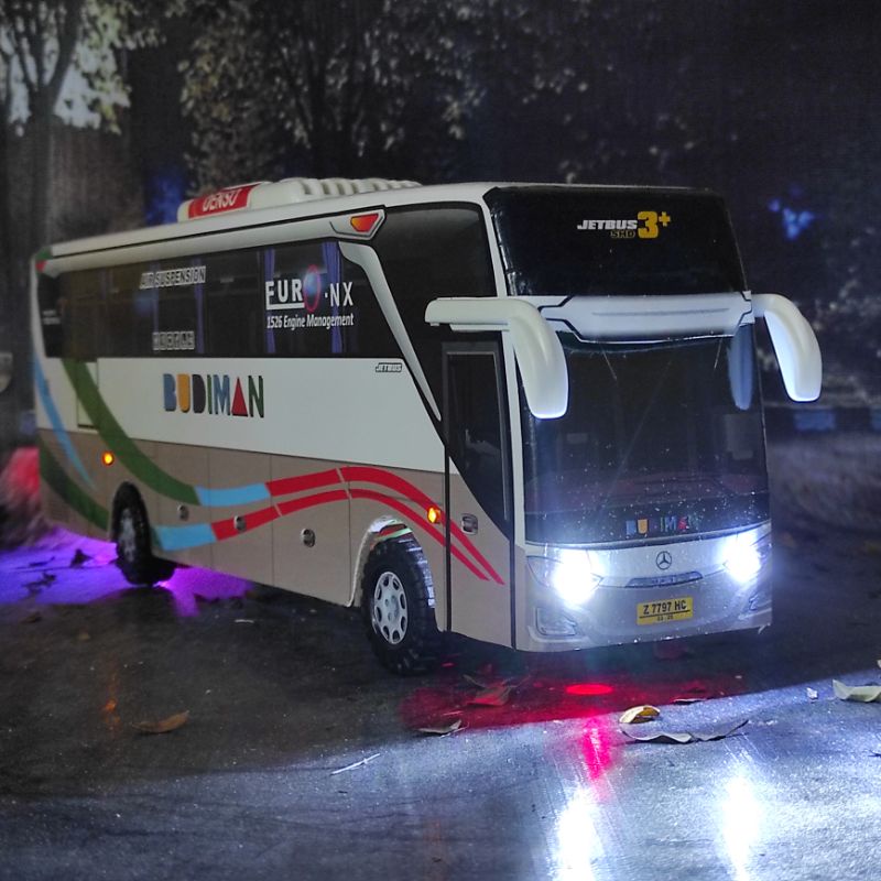 Miniatur Bus terlaris Budiman Lampu