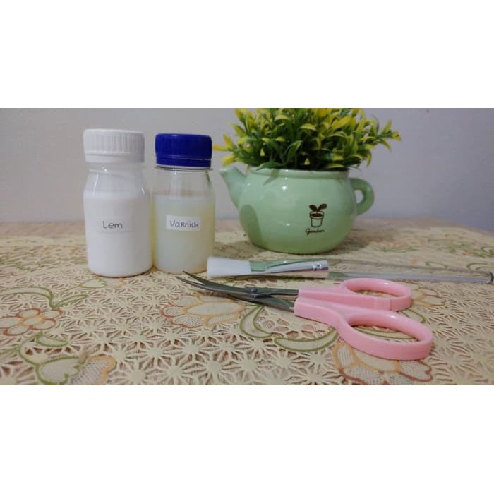 

Zyd Promo Termurah Paket Belajar Decoupage Termurah / Paket Lem - Varnish - Kuas - Gunting Decoupage