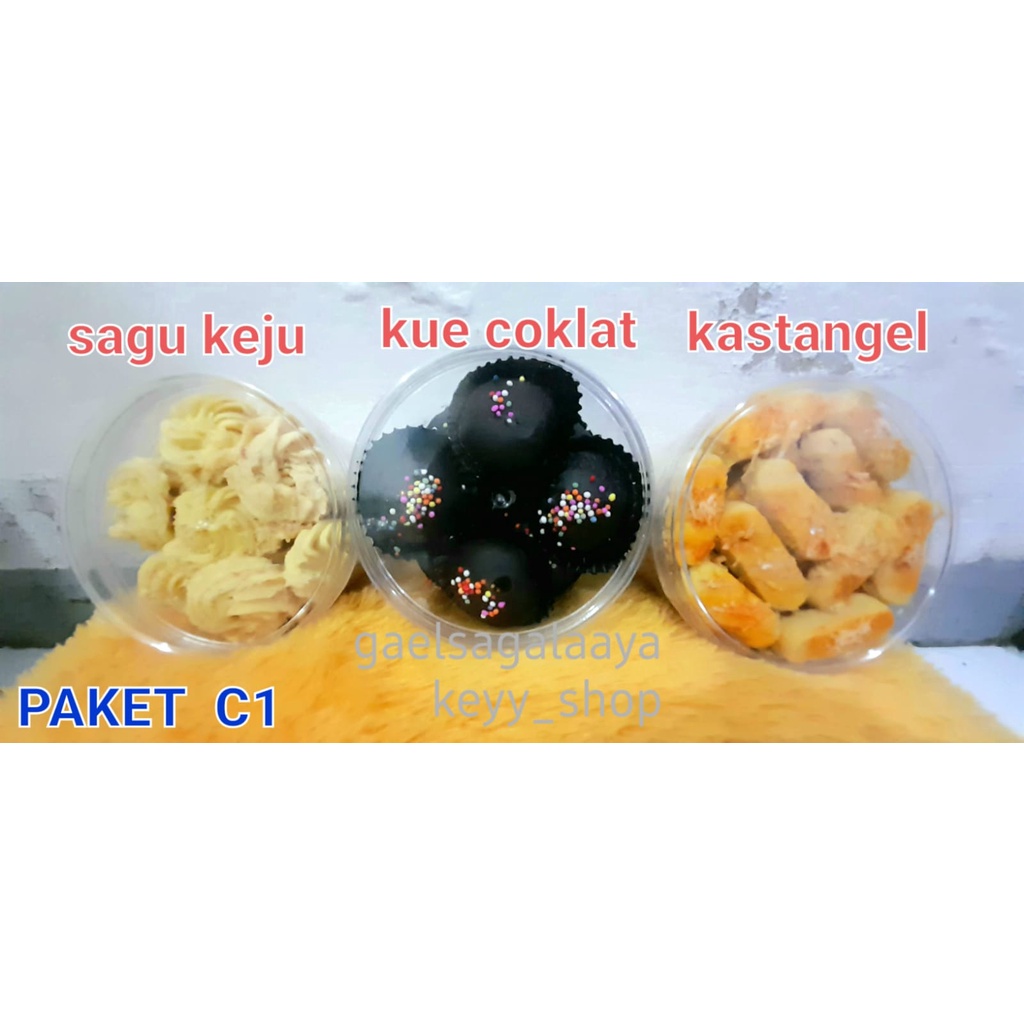 

KUE COKLAT / KUE KEJU / KUE SAGU / PAKET KUE LEBARAN / GIFT LEBARAN / KUE MURAH MERIAH