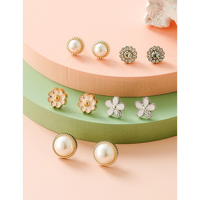 LRC Anting Tusuk Fashion Flowers White Dripping Pearl Diamond Alloy Fruit Flower Geometric Earring