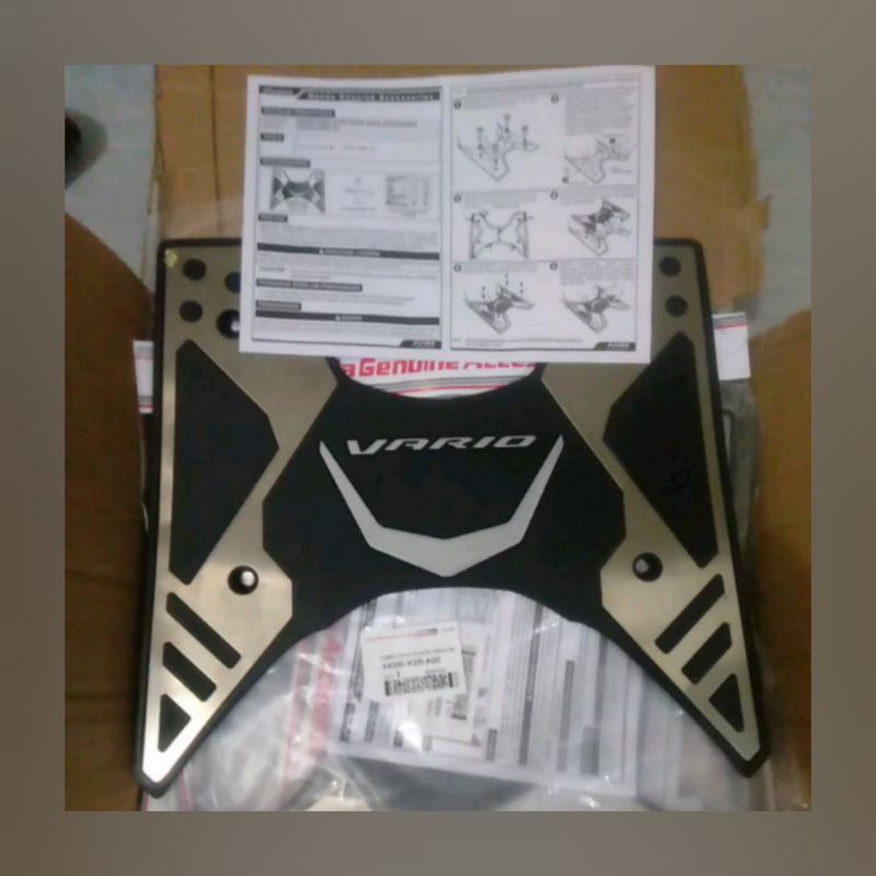 Karpet Bordes Pijakan Kaki Honda New Vario 160 2022 - 2023 Original AHM