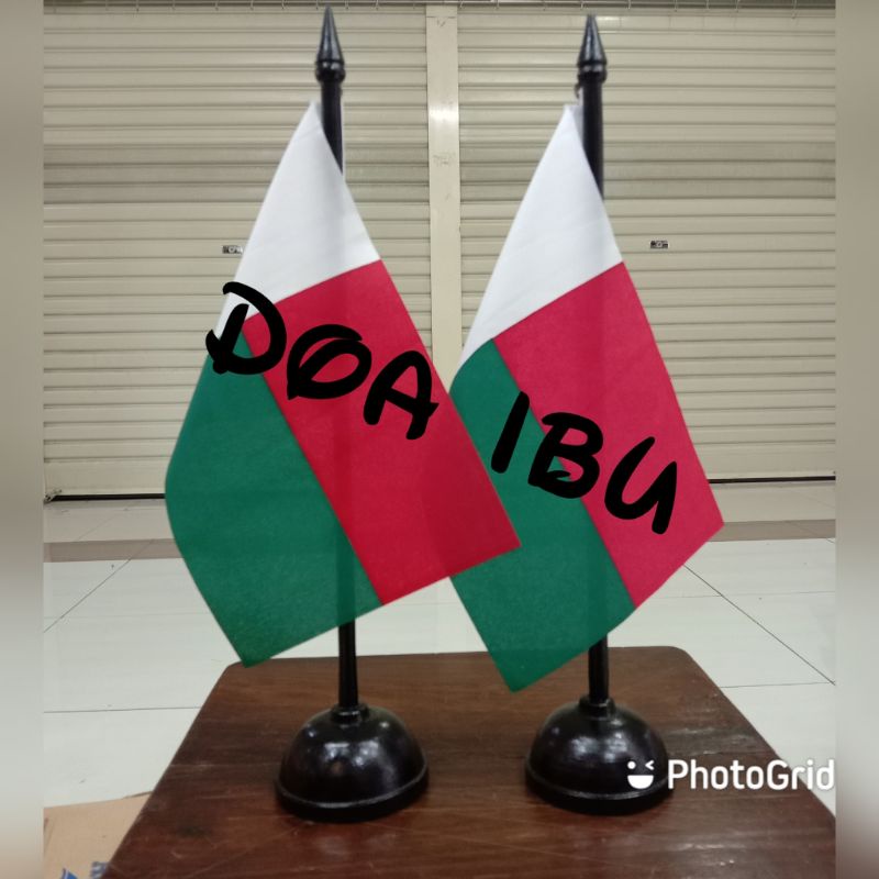 

best seller tiang kayu meja+bendera MADAGASKAR ready stock