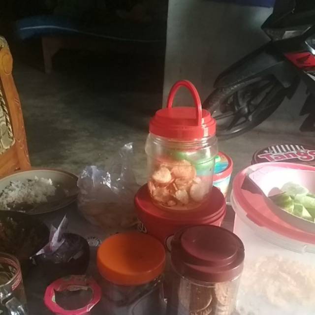 

Keripik singkong gurih