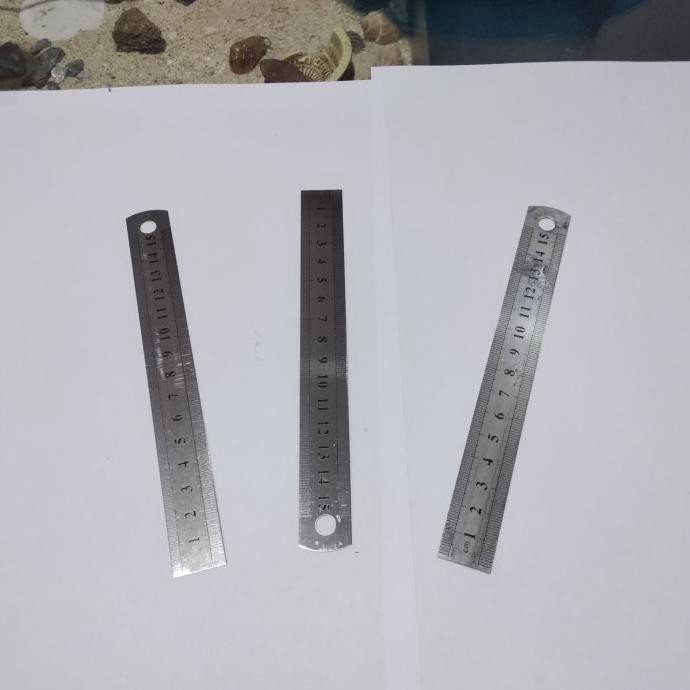 

Penggaris / Garisan Besi Steel Ruler 15 Cm