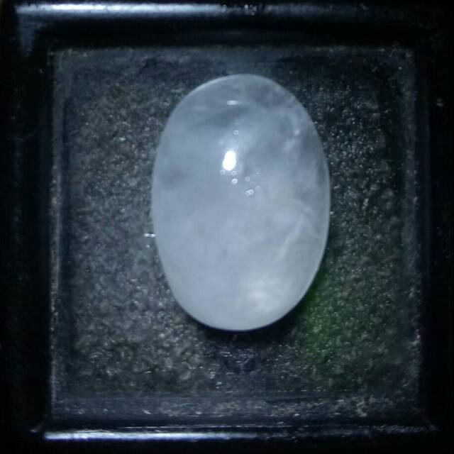 Batu retak seribu kecubung