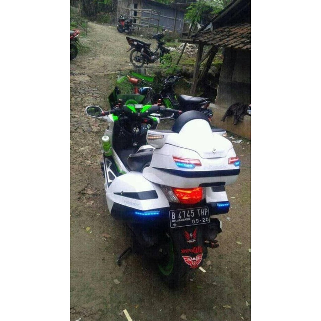 Aksesoris Motor Touring Terbaru - SIDEBOX YAMAHA NMAX