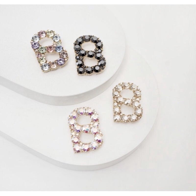 Orlin Brooch Buttonscarves