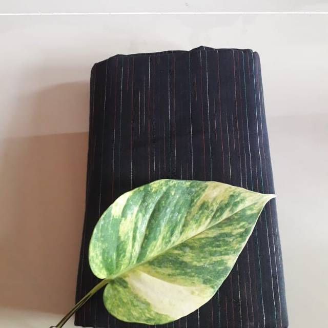 Lurik Motif Hujan Gerimis