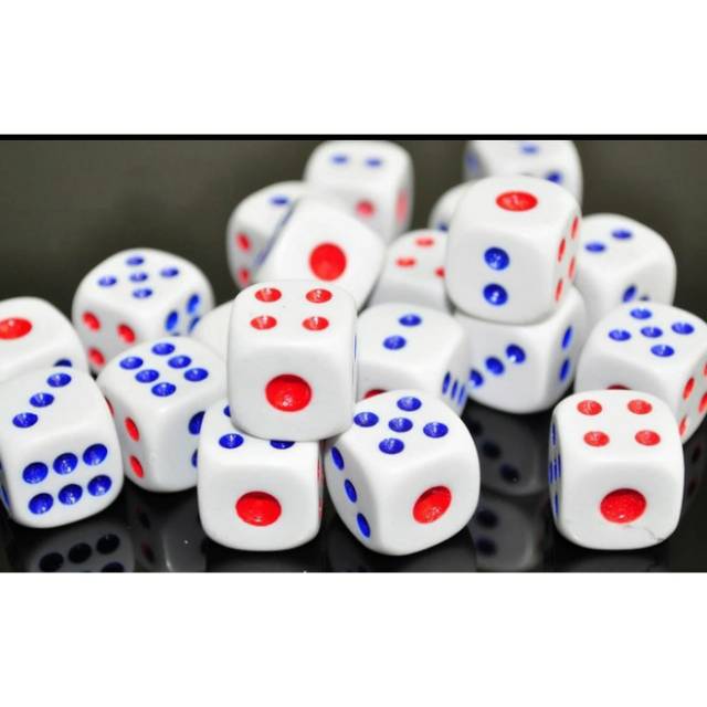 Dadu Mainan PVC Dice Board games Dot Domino Kartu Uno 18mm x 1.8cm Termurah