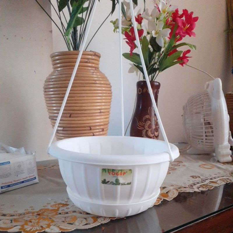 pot bunga gantung yogap 20 + tatakan putih