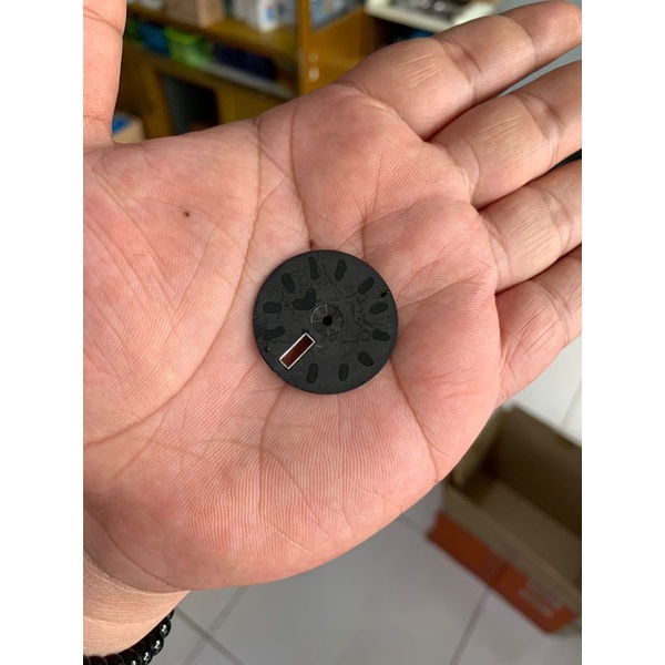 Plat dial jam tangan Seiko 5 hitam