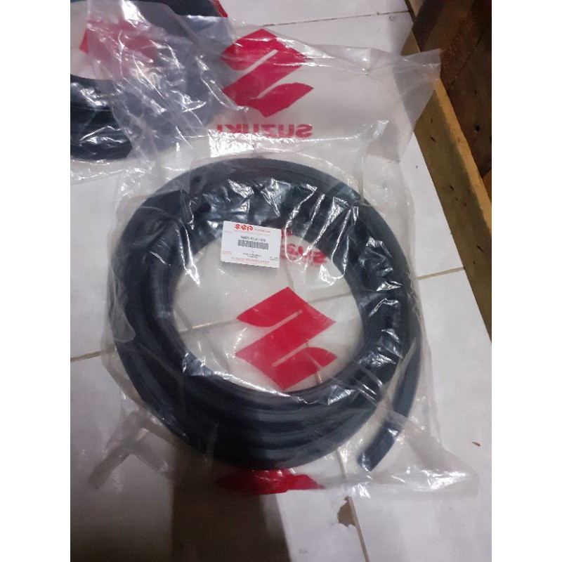 karet pintu bagasi suzuki apv old/ GE