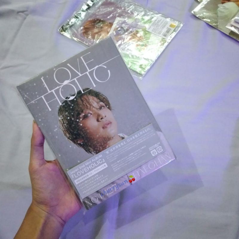 Album only Loveholic cover Haechan