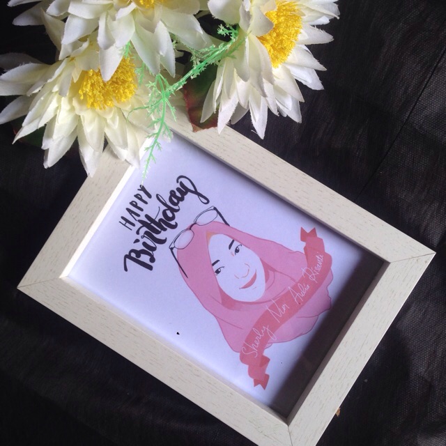 

Kado wisuda / ilustrasi / kado ulangtahun