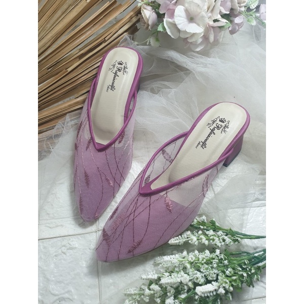 sepatu v johana ungu tinggi 5cm tahu