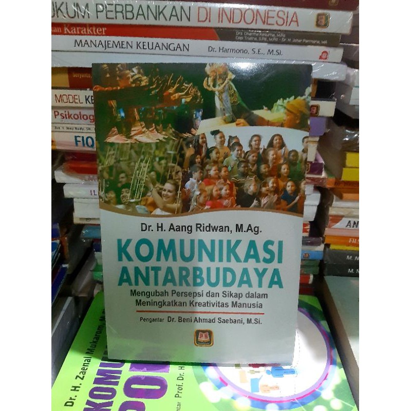 

Buku KOMUNIKASI ANTAR BUDAYA