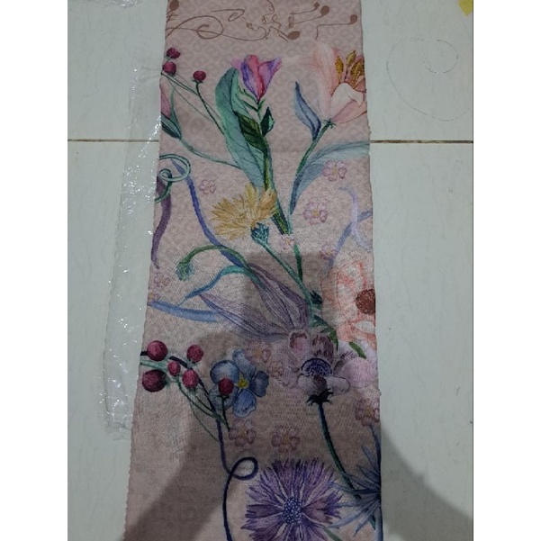 SALE SALE BUTTONSCARVES NEW AS IS NADA FIS SIZE XL