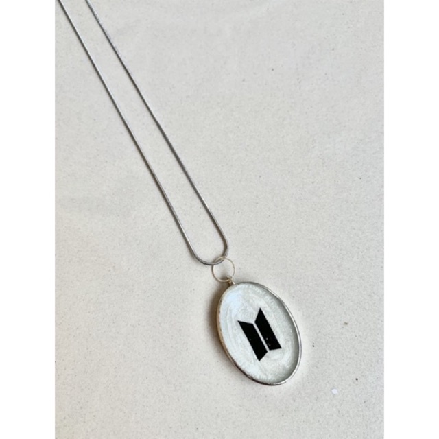BTS KALUNG MERCHANDISE LOGO HITAM KALUNG SILVER