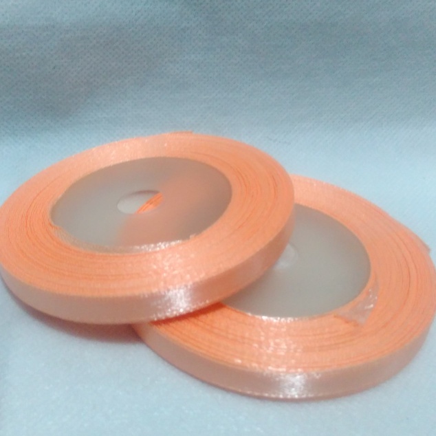 

Pita Satin Salem Ukuran 1/4inch Per Roll