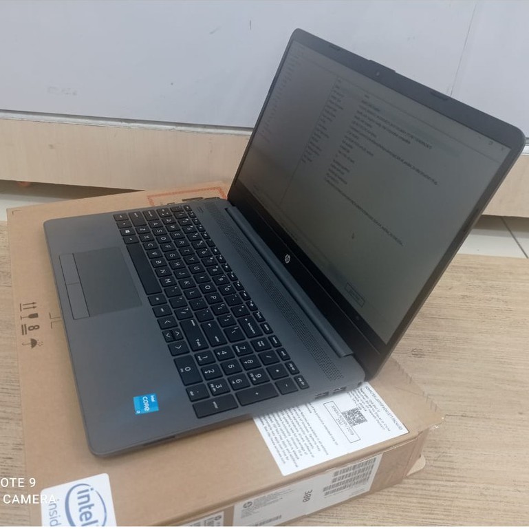 Laptop Murah Baru HP 250 G8 Core i3 1115G4 RAM 4GB 512GB SSD 15.4 HD Windows 10-3