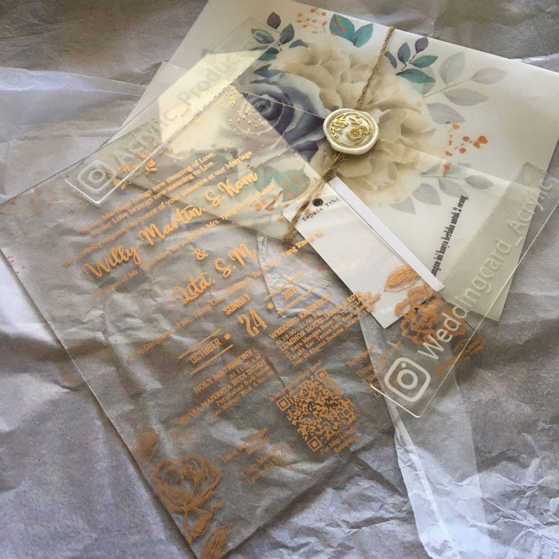 undangan akrilik/acrylic invitation/kartu undangan akrilik/undangan akrilik murah/undangan pernikaha