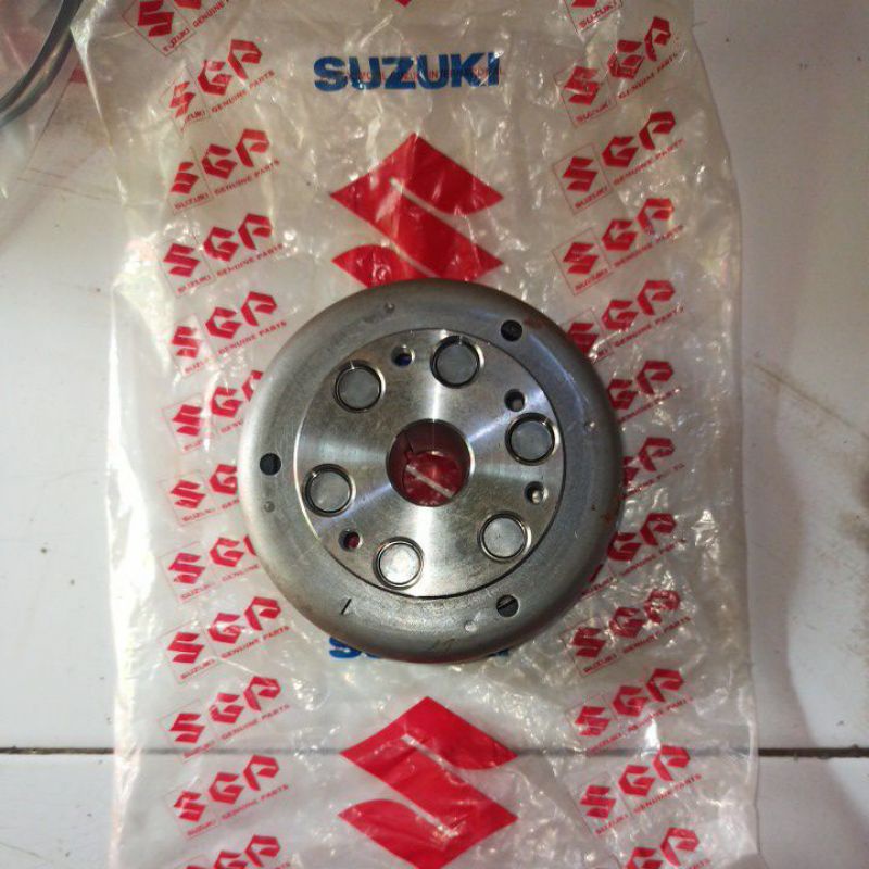 MAGNET MAGNIT SUZUKI SPIN 125 ORIGINAL