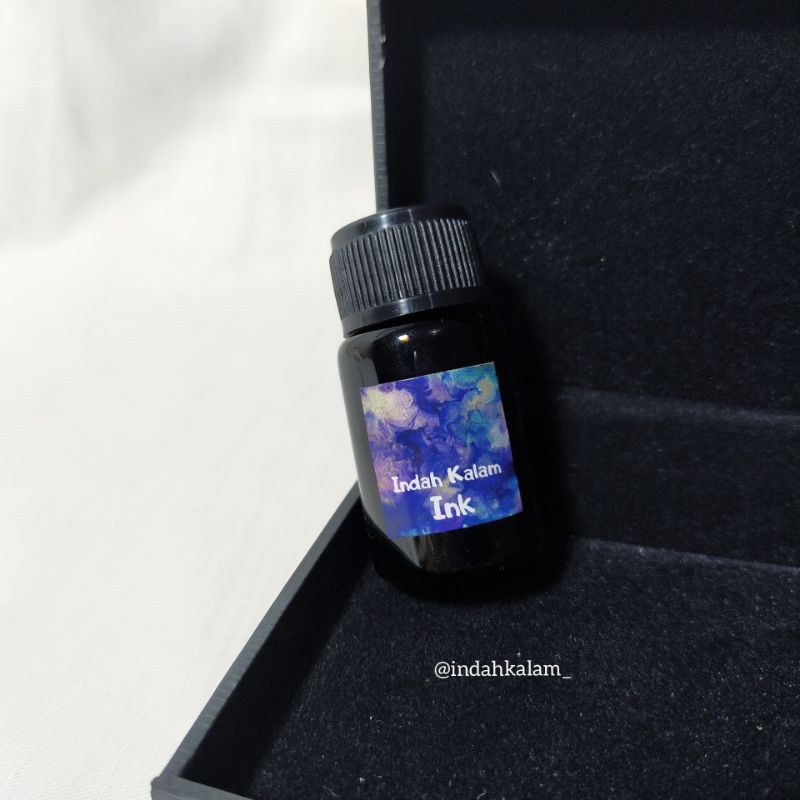 

Tinta Fountain Pen Indah Kalam Ink Tinta Kaligrafi Hitam Merah Biru 10ml Cair Pena Klasik Botol Kaca