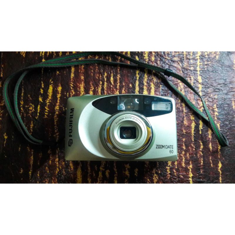 Kamera Analog Fujifilm Zoom Date 60