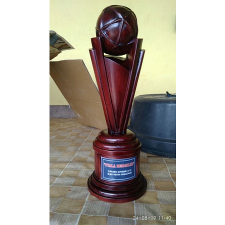 Piala Bergilir sepakbola dan futsal murah