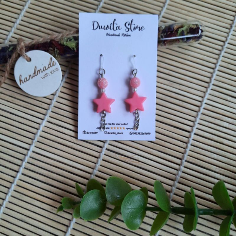 HANDMADE ANTING ANAK/DEWASA KAITAN PLASTIK MOTIF LOVE/STAR PINK