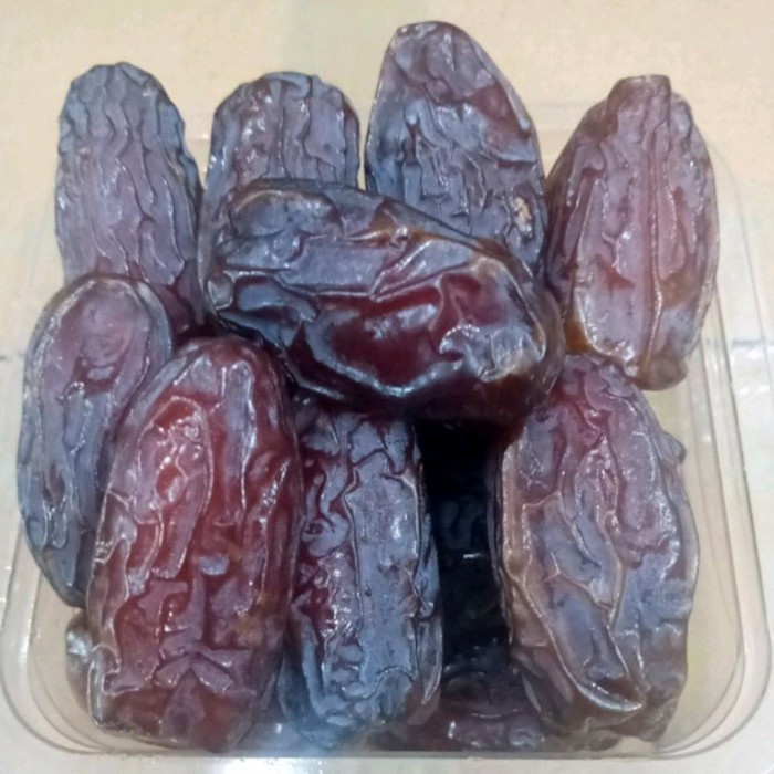 

kurma medjool 454gr/ fresh medjool dates/ bard valley natural delight