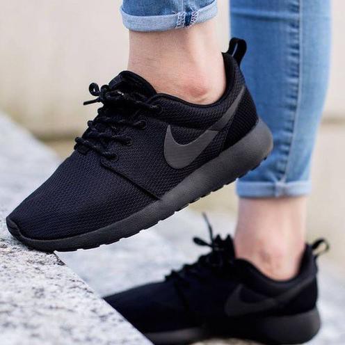 Promo Grade Original Sepatu Nike Roshe Run Rosherun One Hitam Putih Polos Full Black White Abu Grey