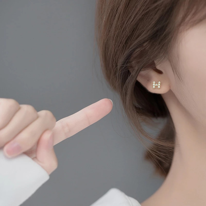 Anting Stud Zircon Berlian Imitasi Bentuk Huruf H Geometris Gaya Korea Untuk Wanita