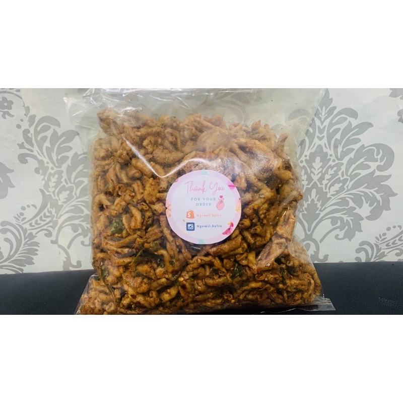 

Usus crishpy pedas daun jeruk uk 1KG