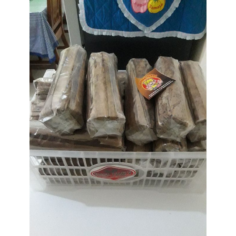 

Gula aren murni dari nira pohon aren asli cianjur