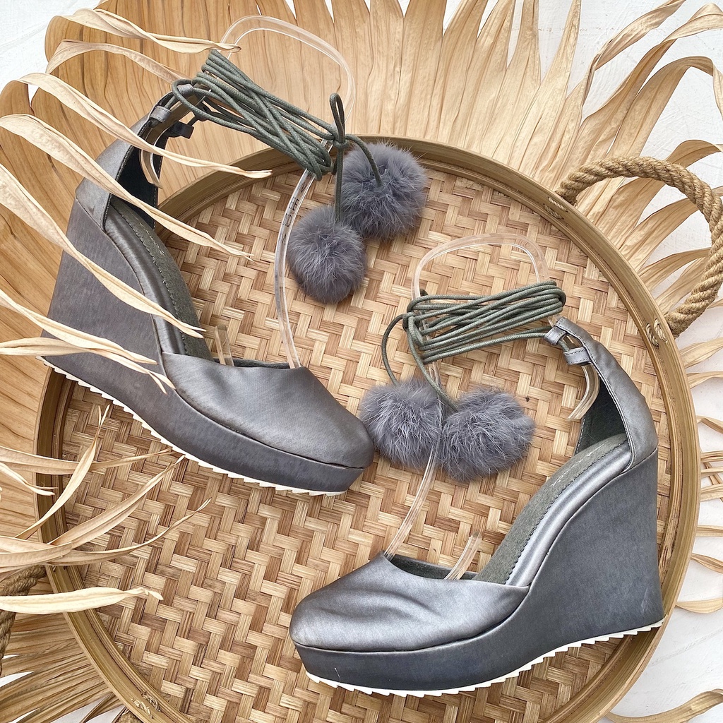 Grey Wedges Sandal Sepatu Pesta Wanita Heels 9.5cm AVEDA FL6160 SIZE 38
