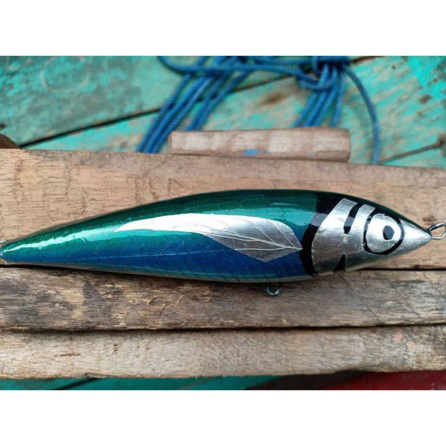 Lure stickbait sinking