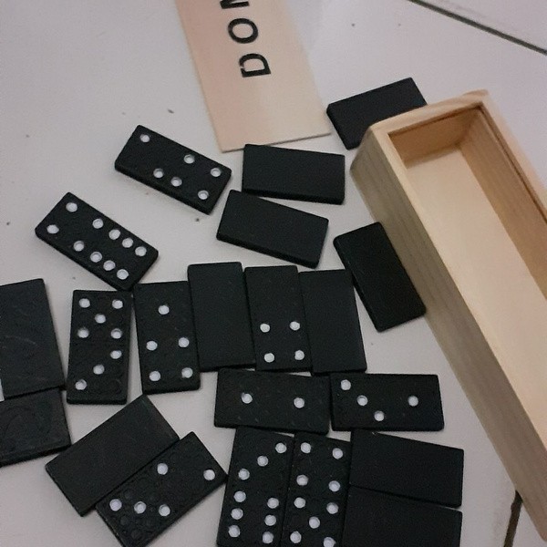 Mainan Kartu Domino Kayu Gaple Wood Box Domino Game Board Awet Isi 28
