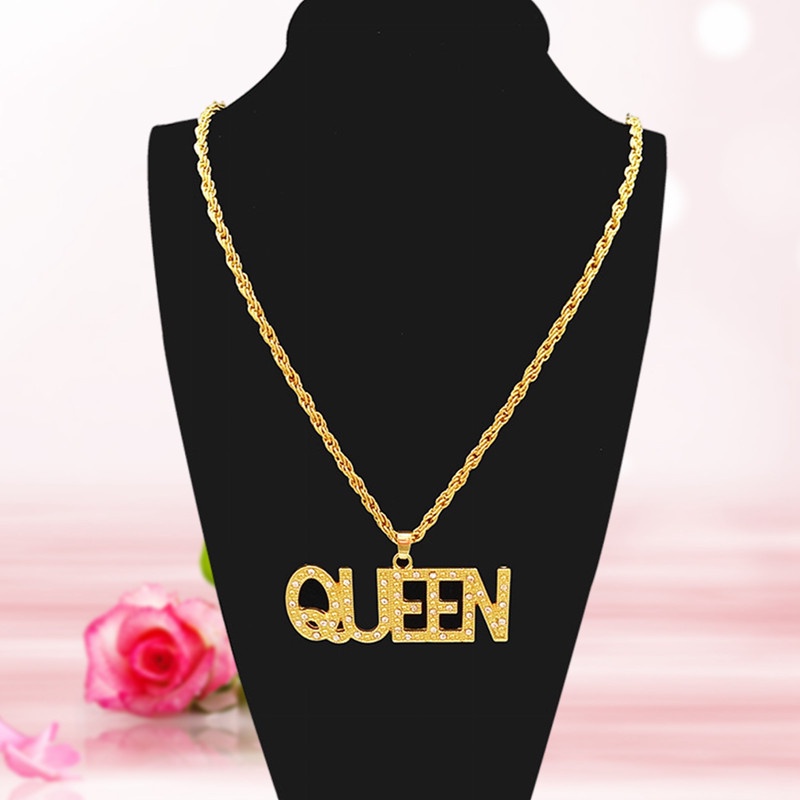 Fancyqube Kalung Rantai Liontin Huruf King / Queen Aksen Berlian Imitasi Warna Gold / Silver Untuk Pria / Wanita